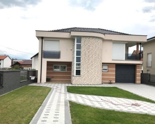 33580874_2188362117845657_8727801646337228800_n